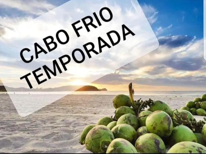 A 50M Da Praia Do Forte Em Кабу-Фриу Экстерьер фото
